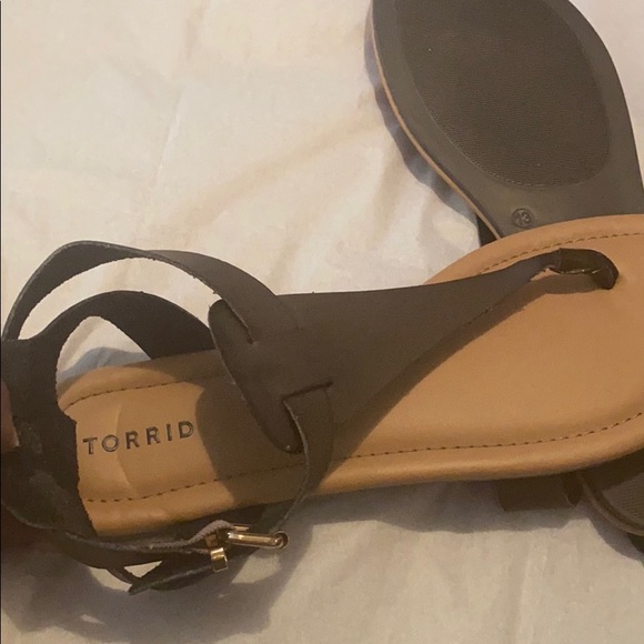 Brown Thong Sandals *{like new}* - Picture 4 of 6